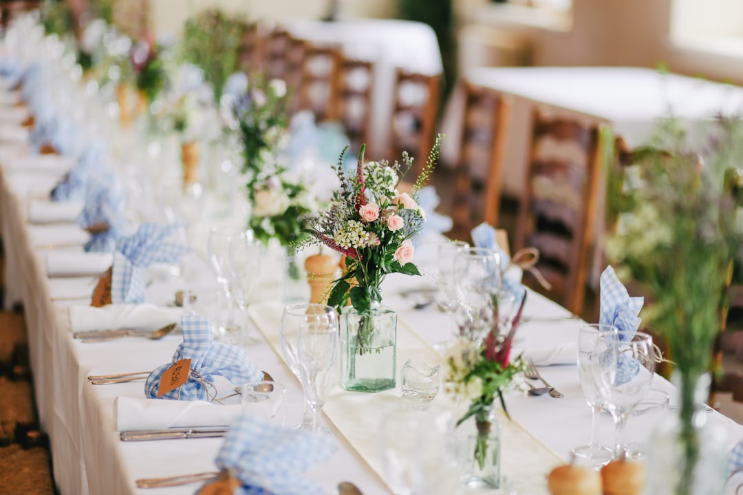 Boda económica y elegante